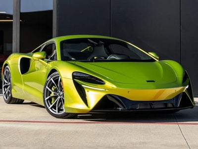 2025 McLaren Artura Base