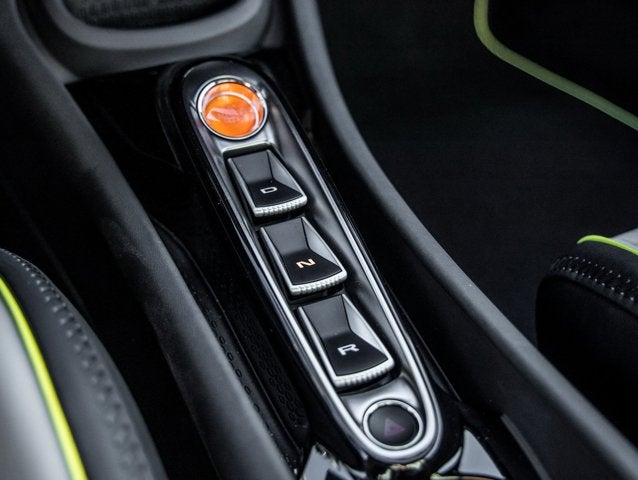 2025 McLaren Artura Base