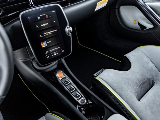 2025 McLaren Artura Base