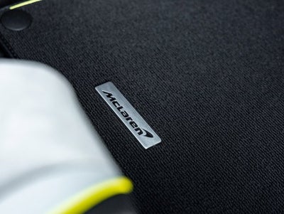 2025 McLaren Artura Base