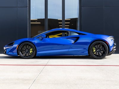 2026 McLaren Artura Base