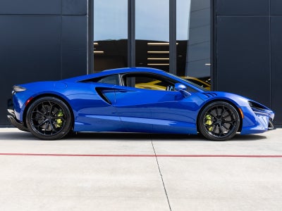 2026 McLaren Artura Base