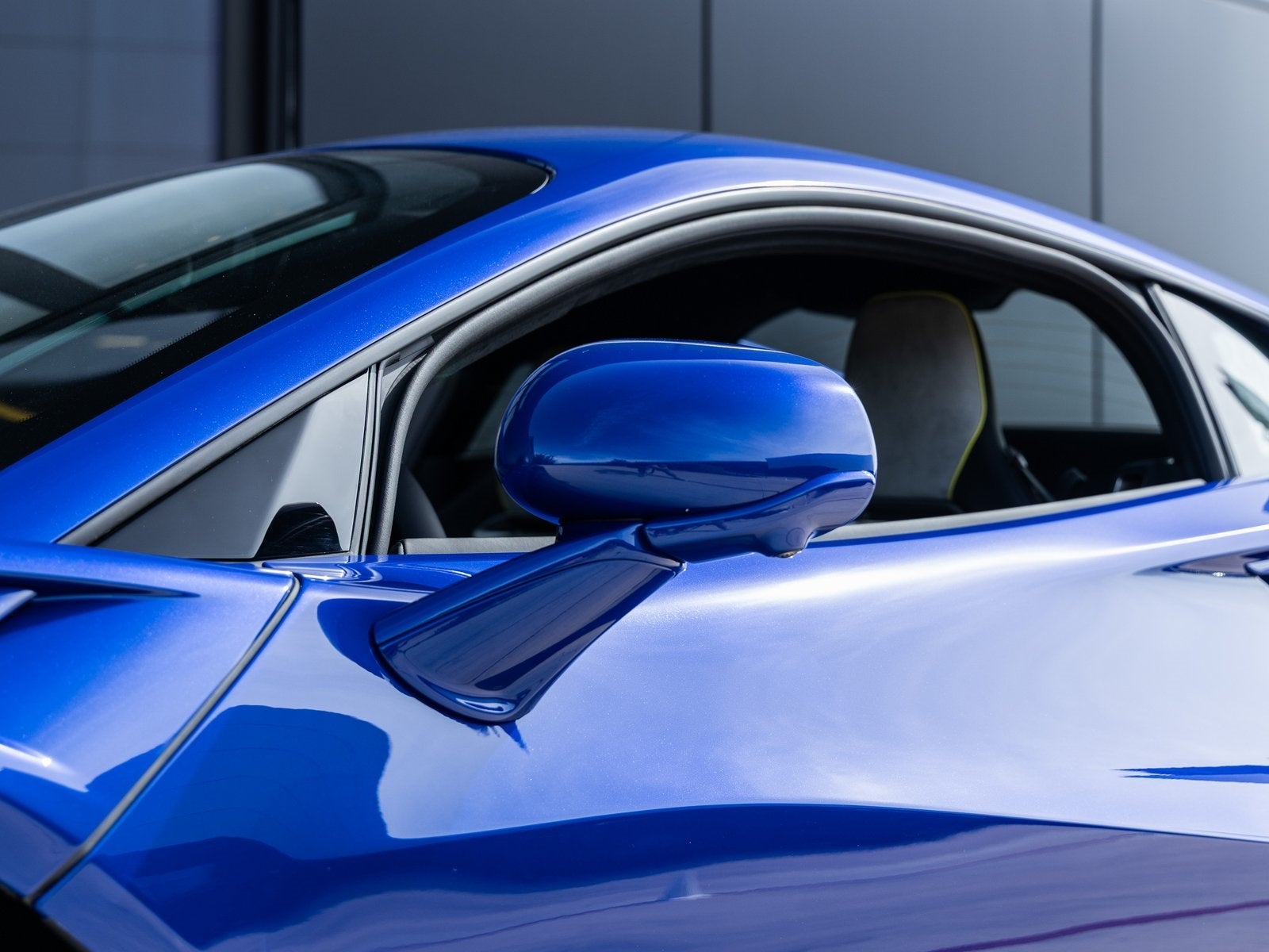 2026 McLaren Artura Base