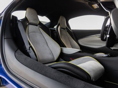 2026 McLaren Artura Base