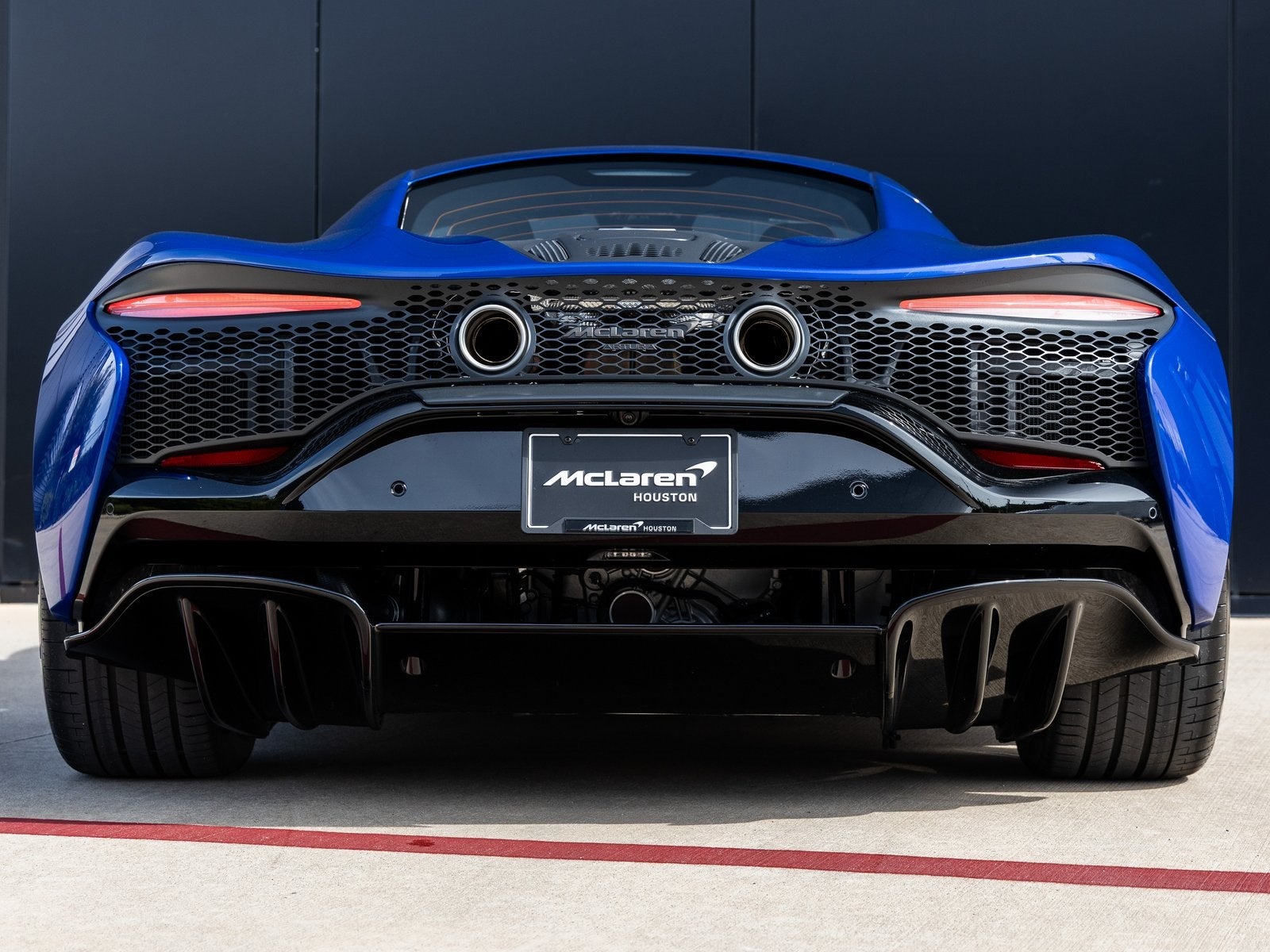 2026 McLaren Artura Base