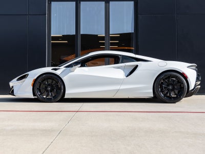 2024 McLaren Artura Base
