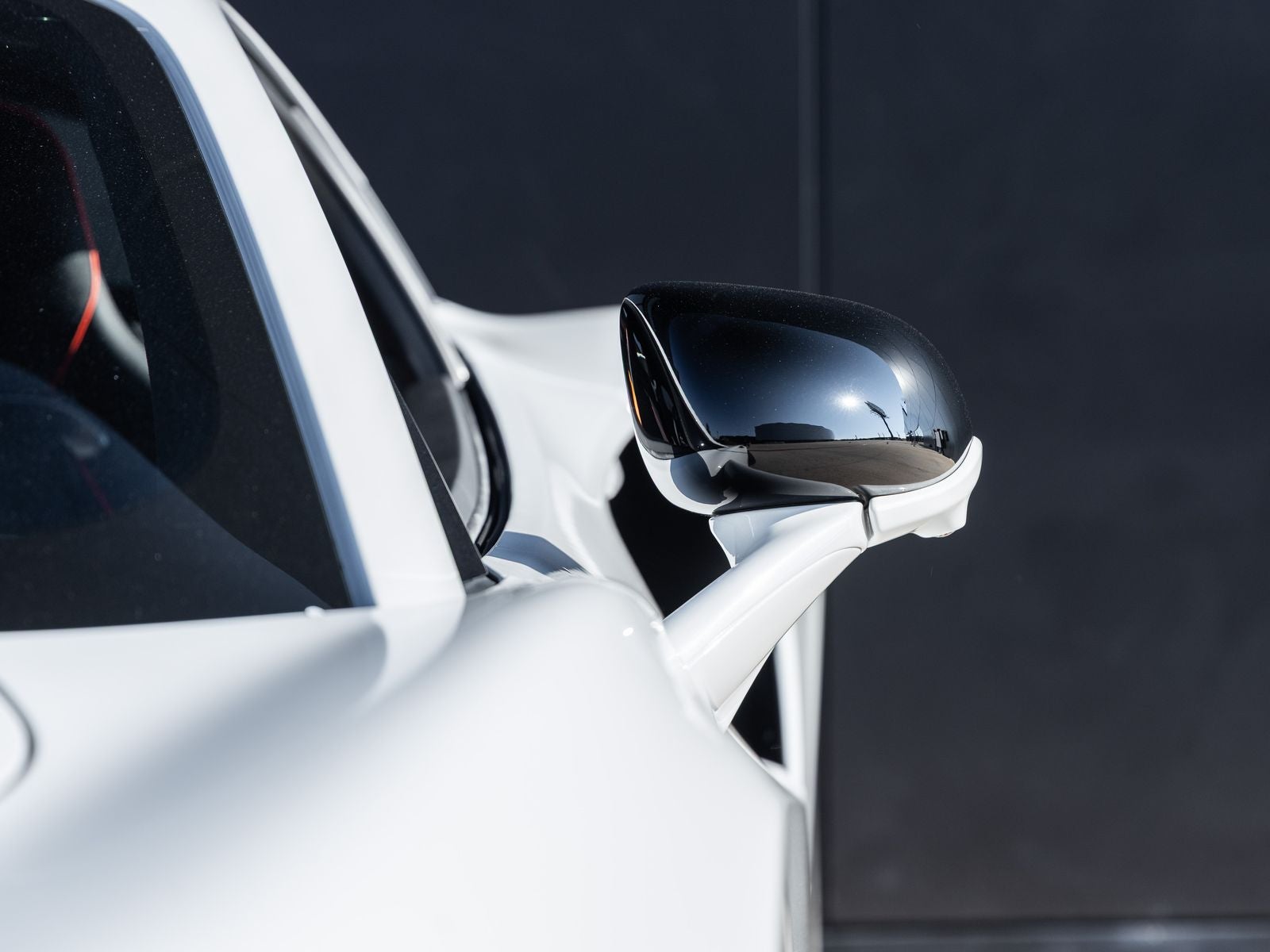 2024 McLaren Artura Base