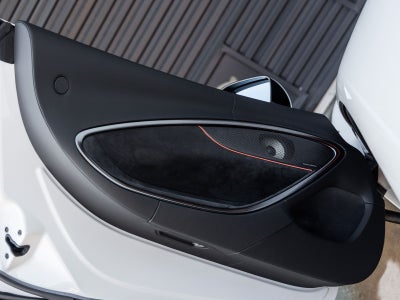 2024 McLaren Artura Base