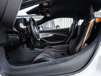 2024 McLaren Artura Base