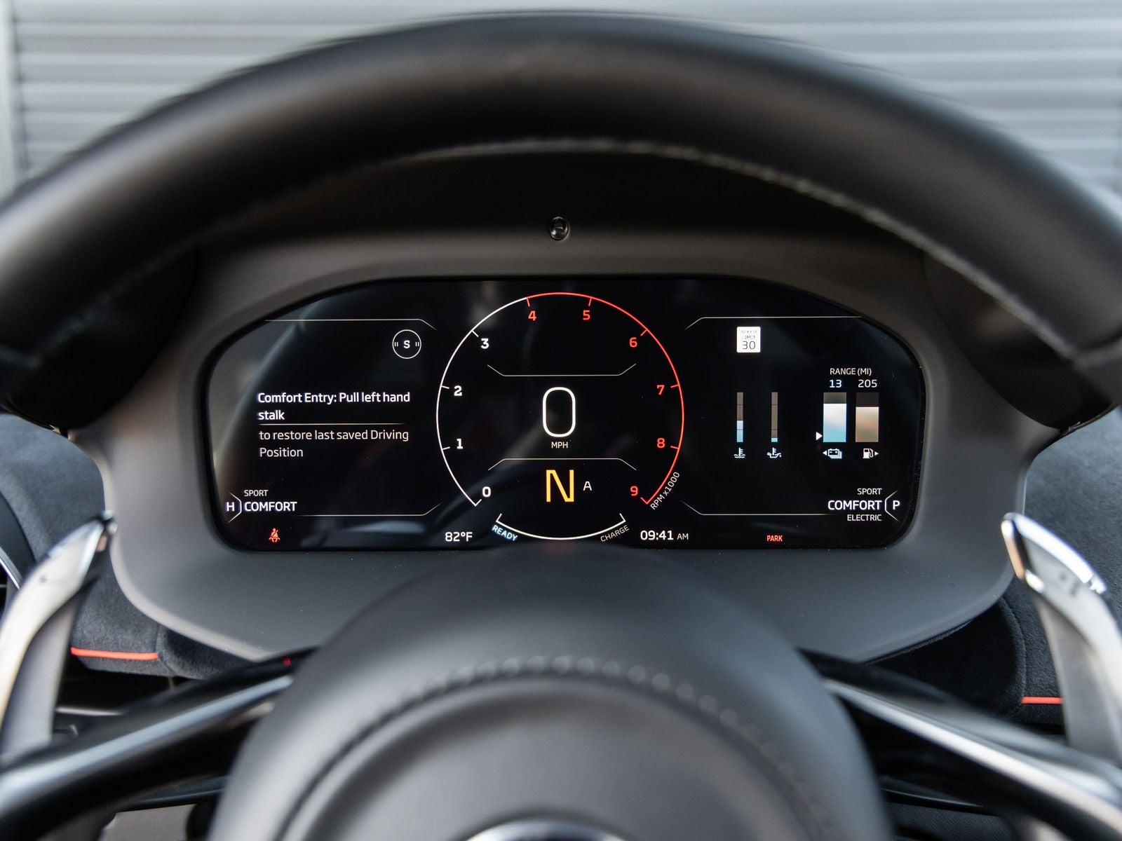 2024 McLaren Artura Base