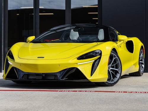 2027 McLaren Artura Base
