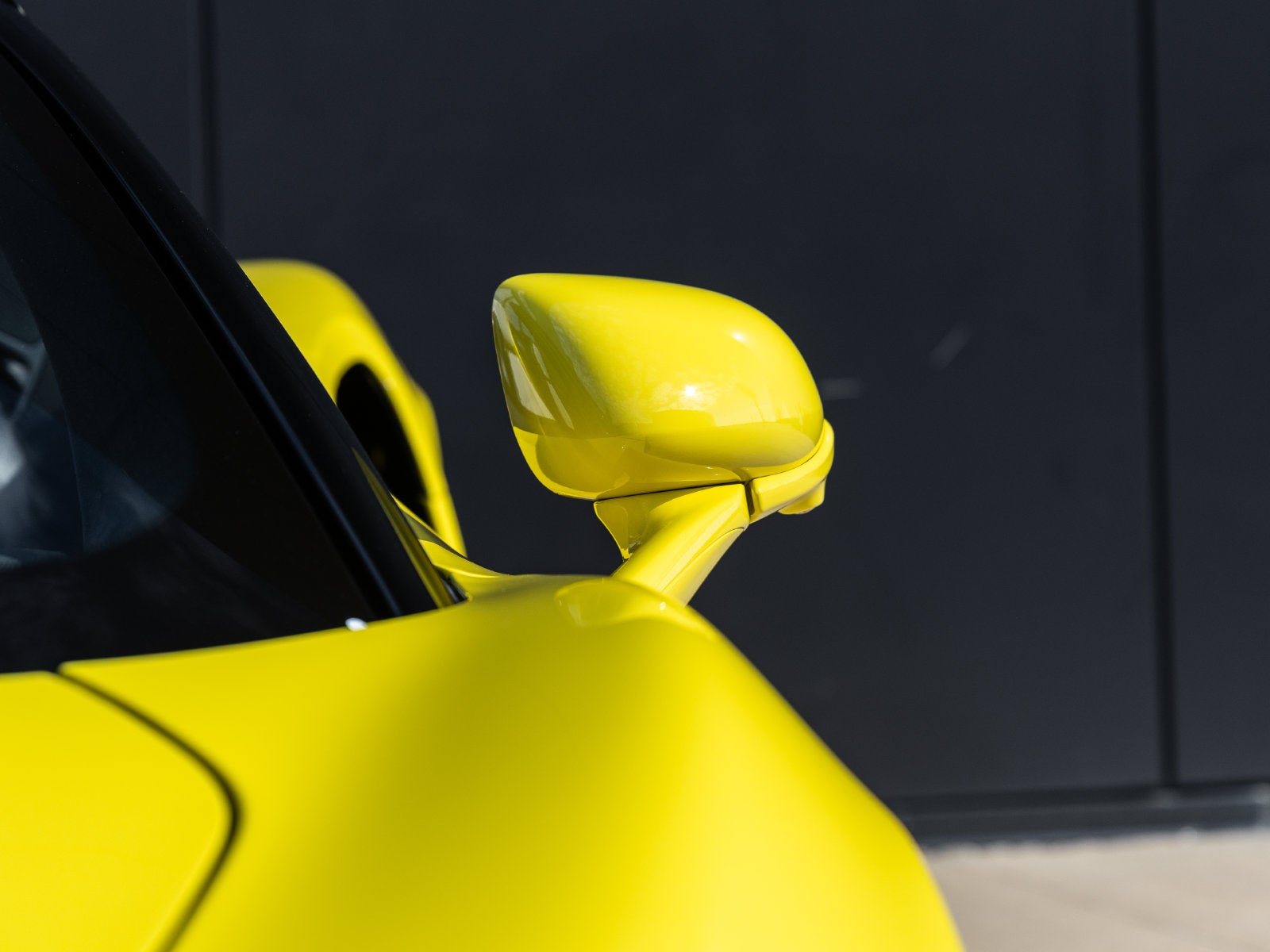 2027 McLaren Artura Base
