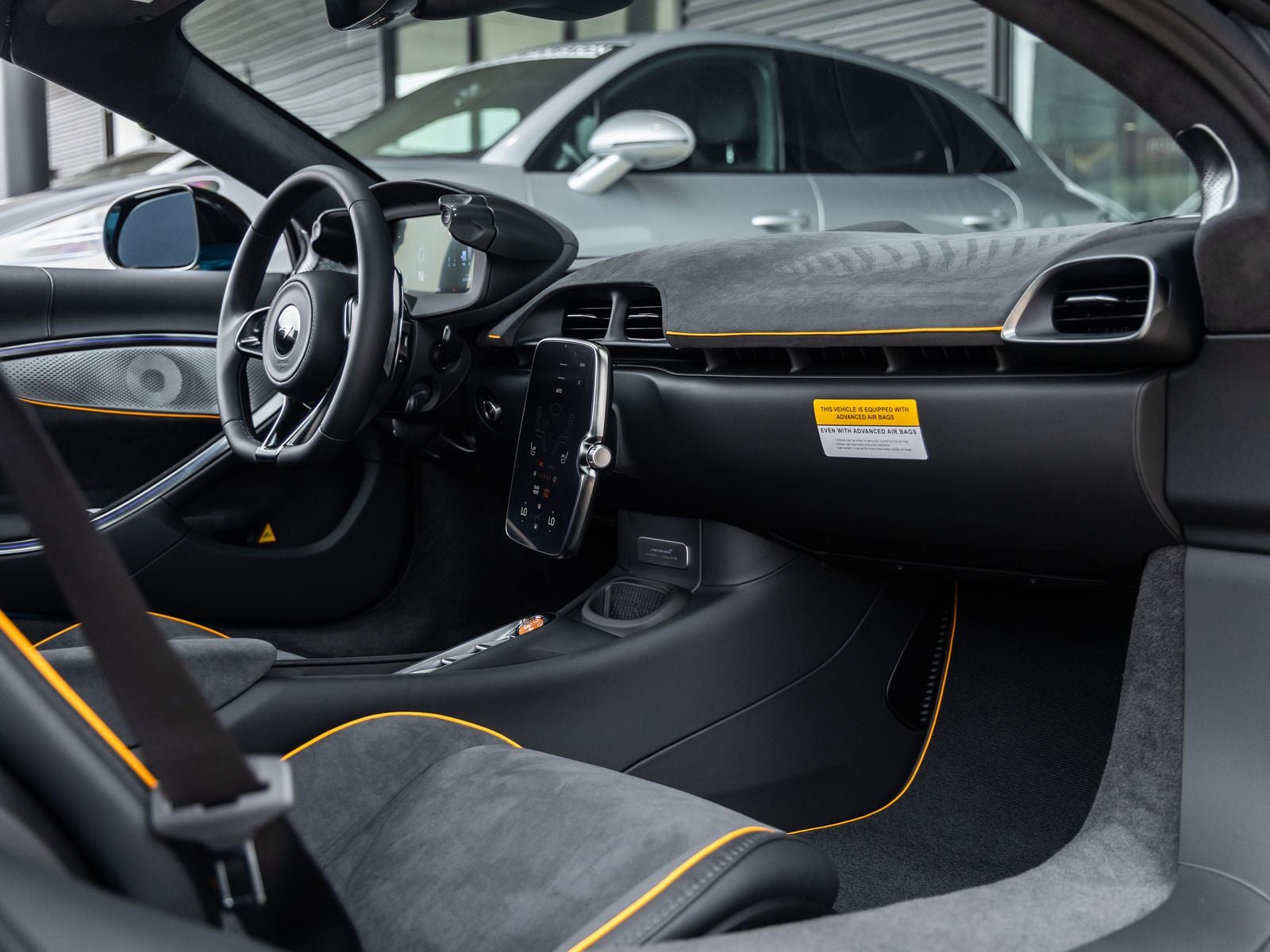 2026 McLaren Artura Base
