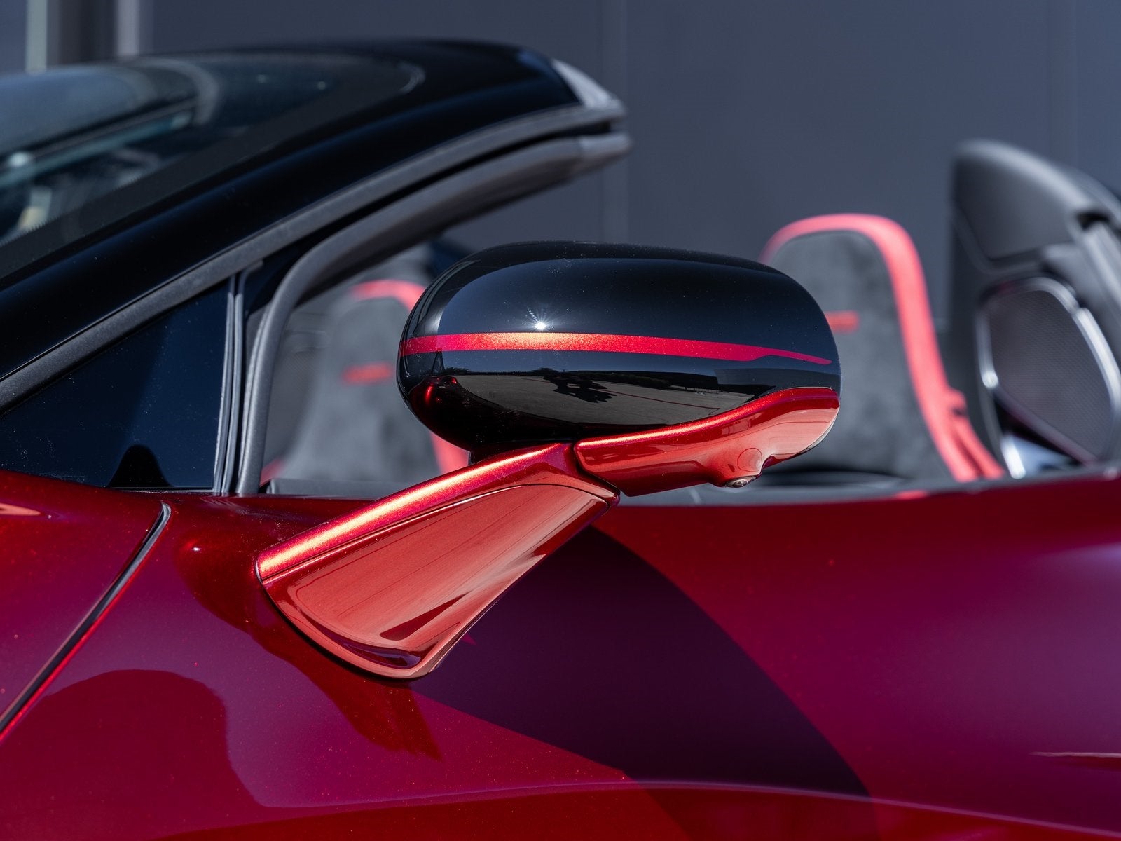 2025 McLaren Artura Base