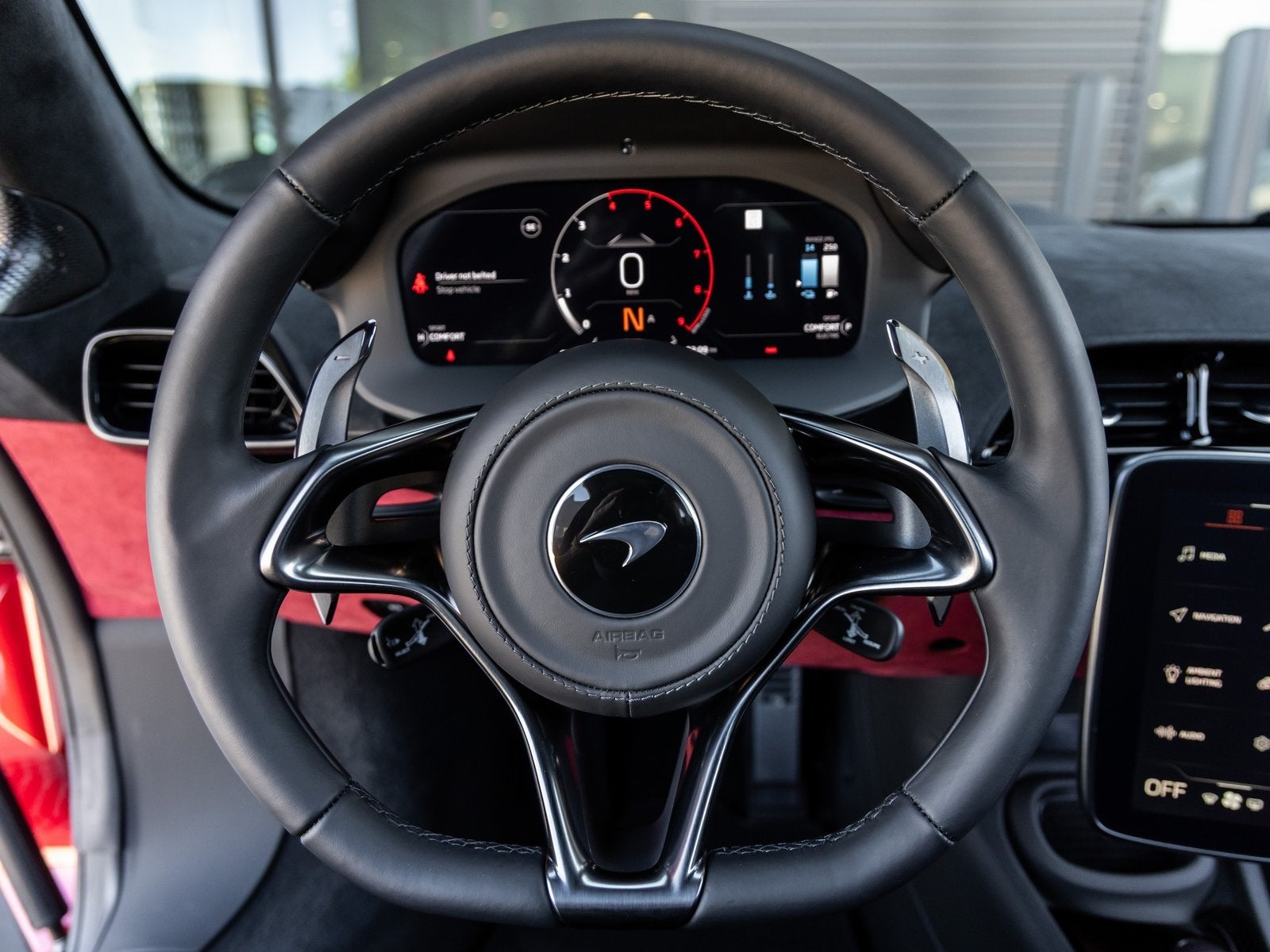 2025 McLaren Artura Base