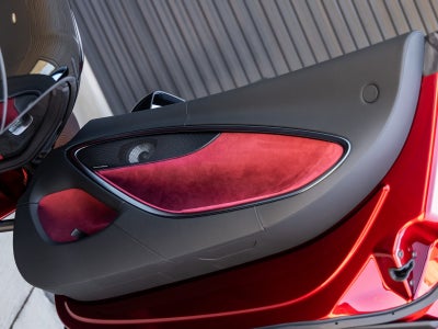 2025 McLaren Artura Base