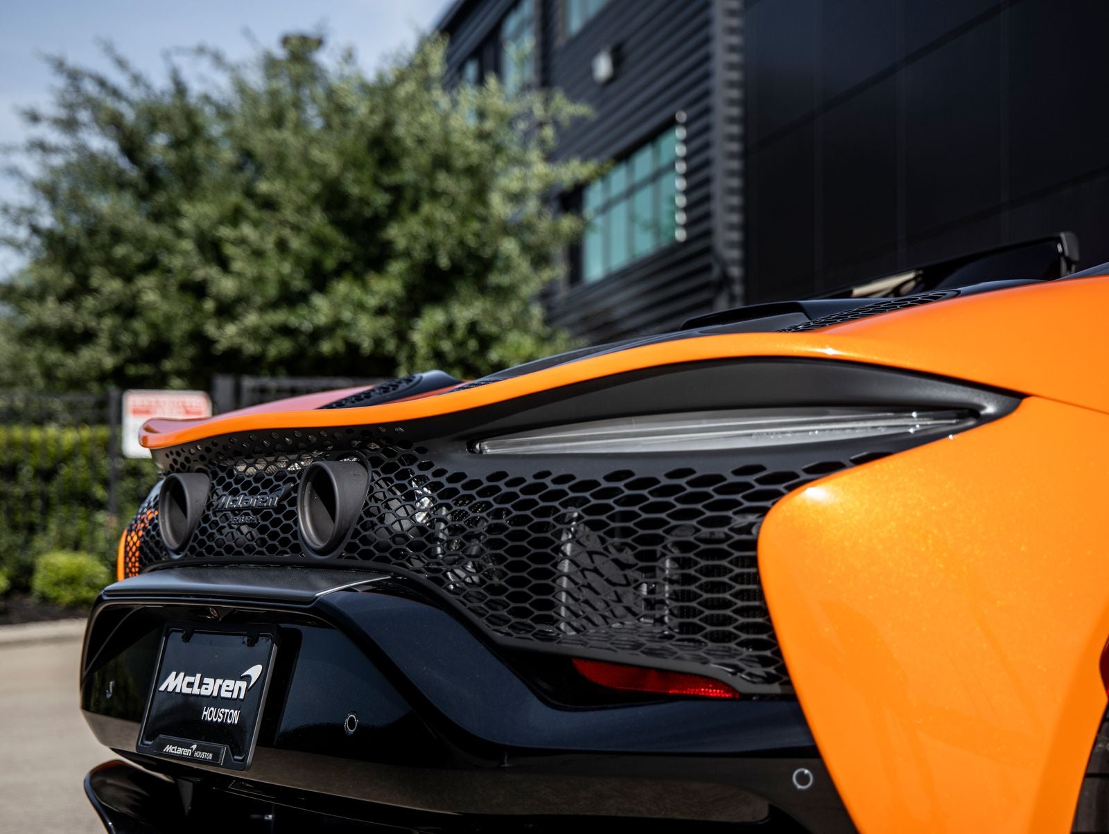 2026 McLaren Artura Base