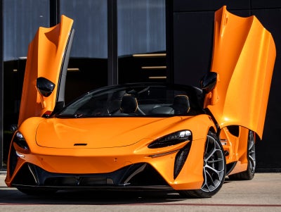 2026 McLaren Artura Base