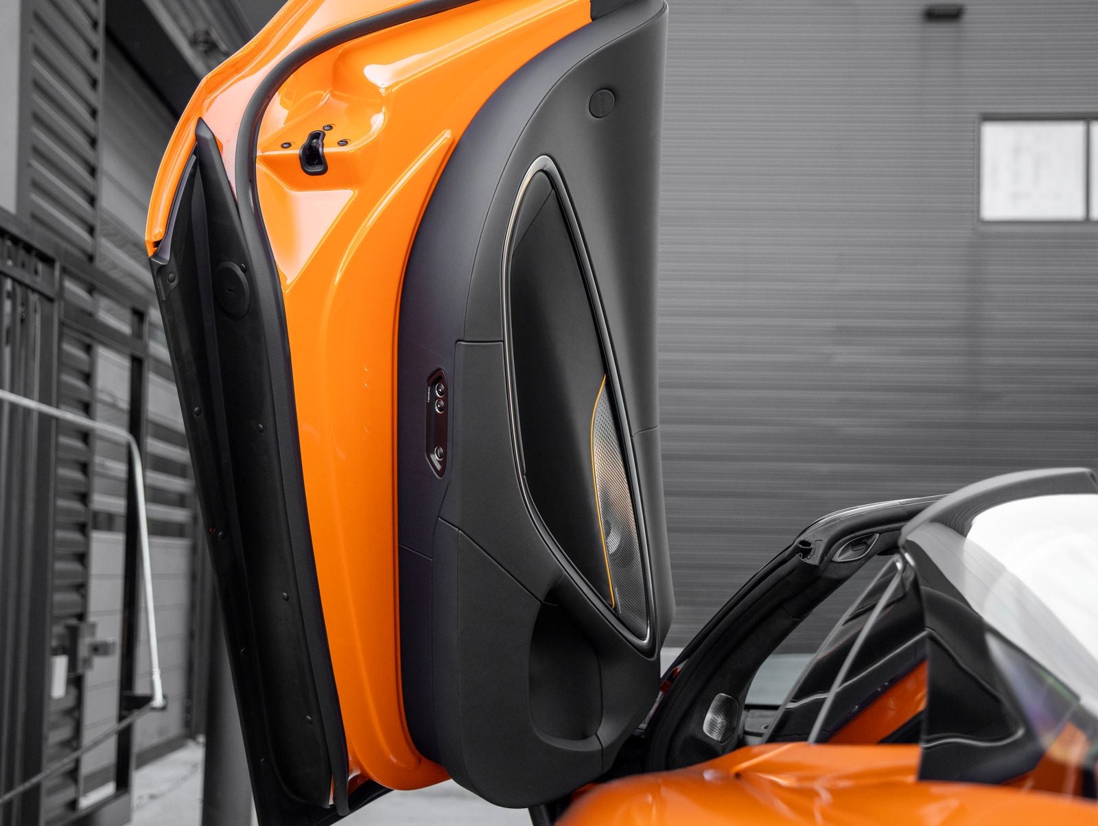 2026 McLaren Artura Base