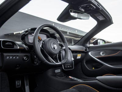 2026 McLaren Artura Base