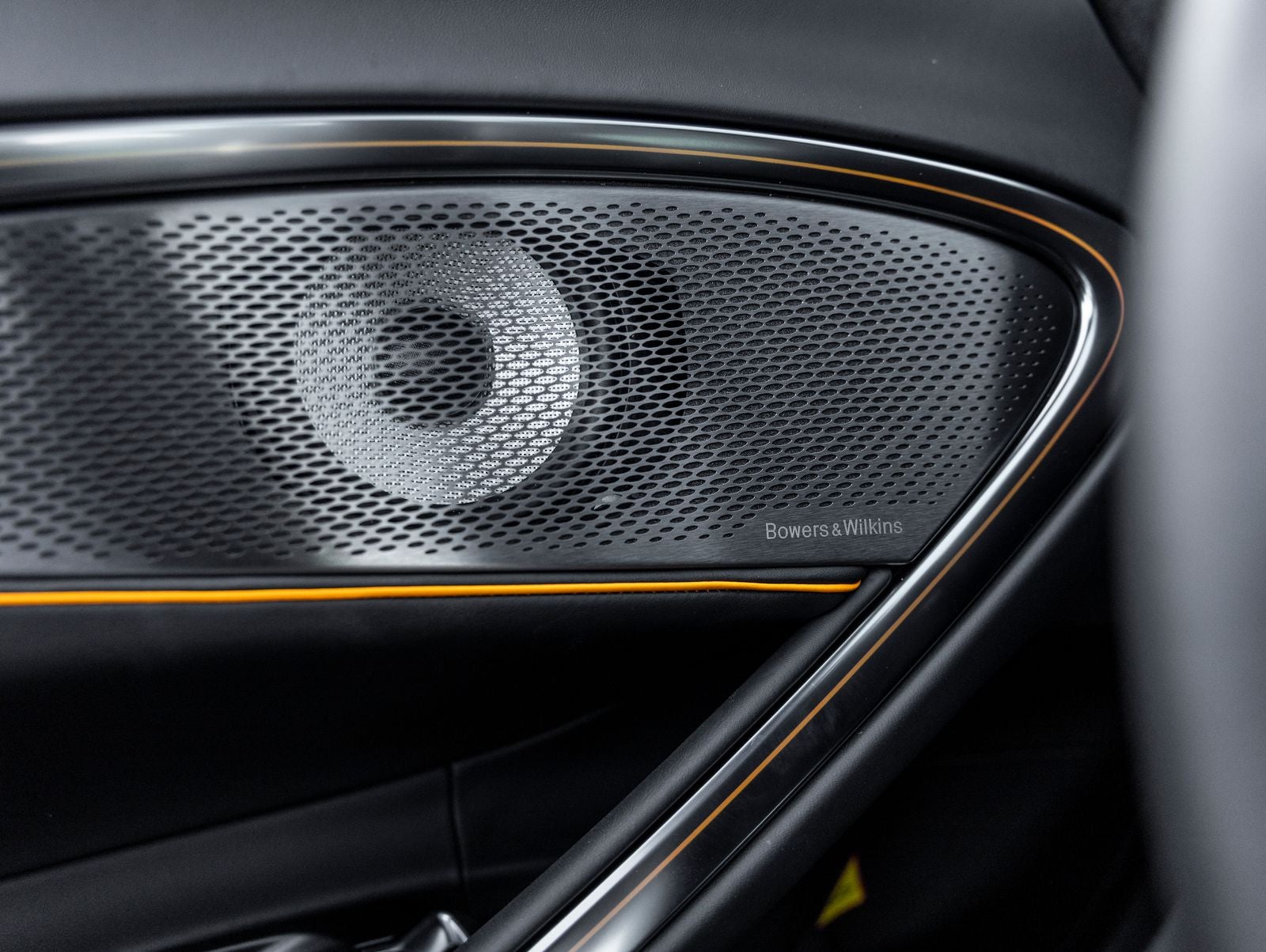 2026 McLaren Artura Base