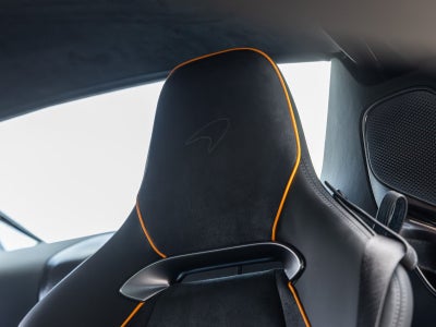 2026 McLaren Artura Base