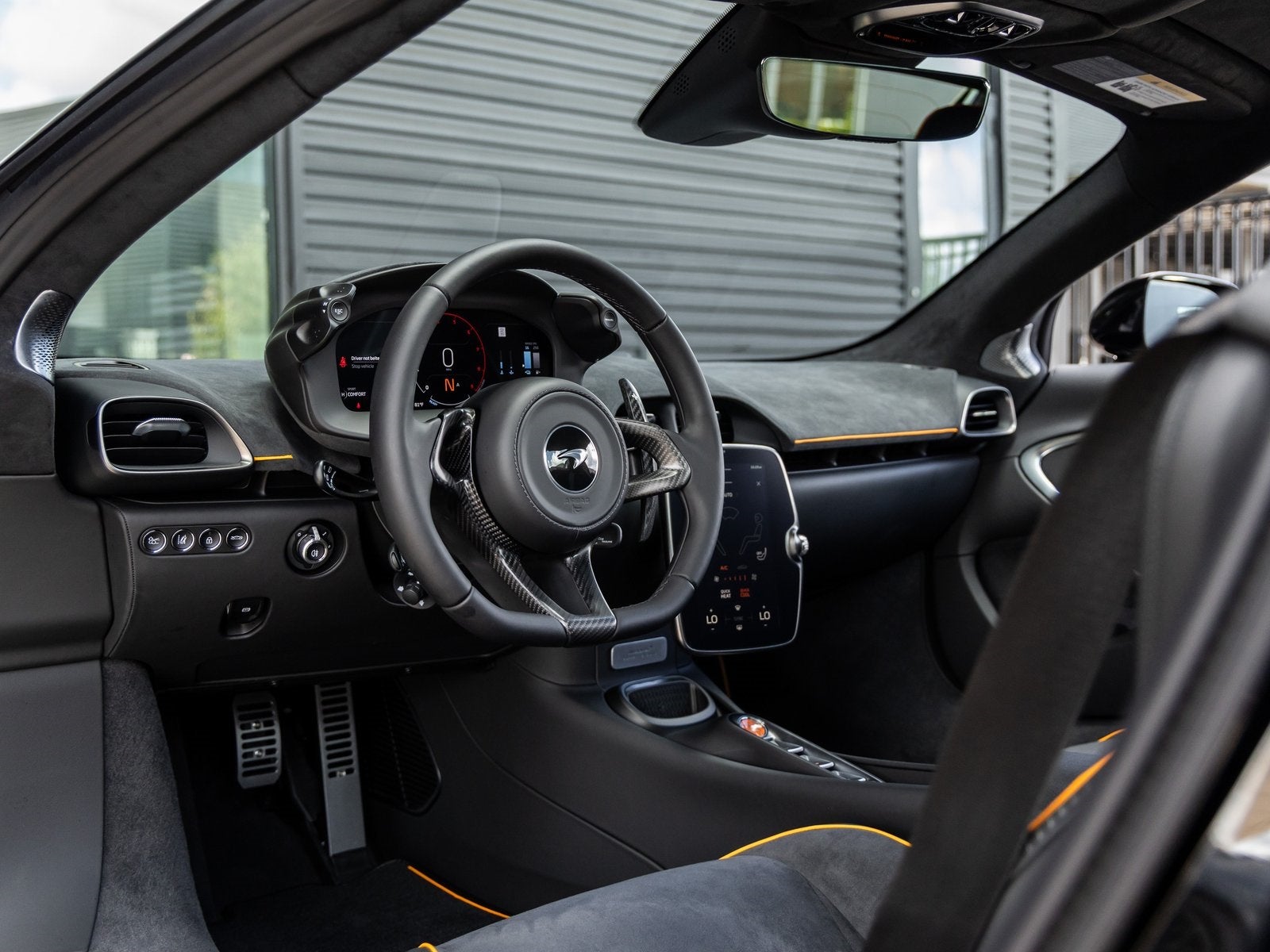 2026 McLaren Artura Base