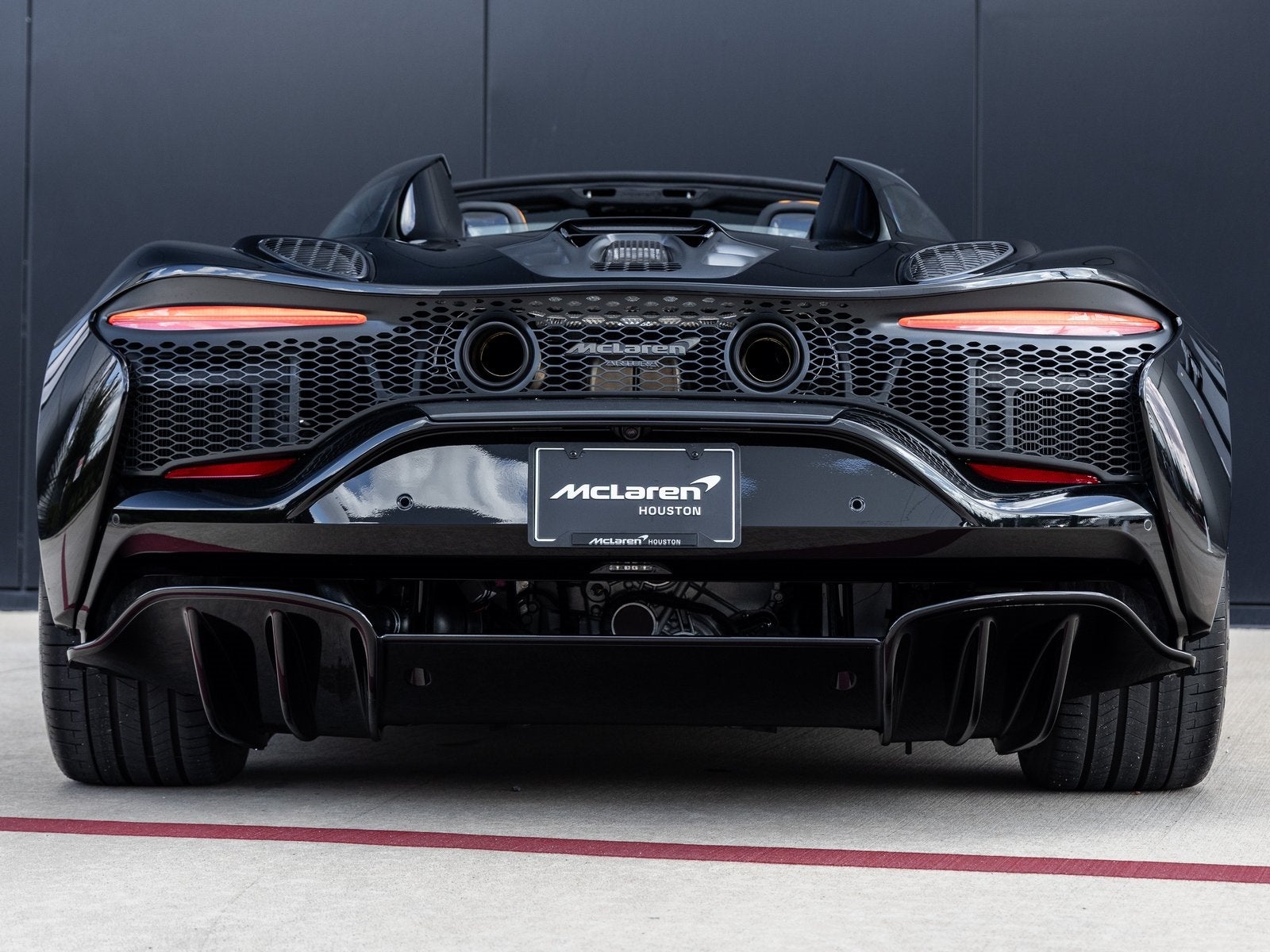 2026 McLaren Artura Base