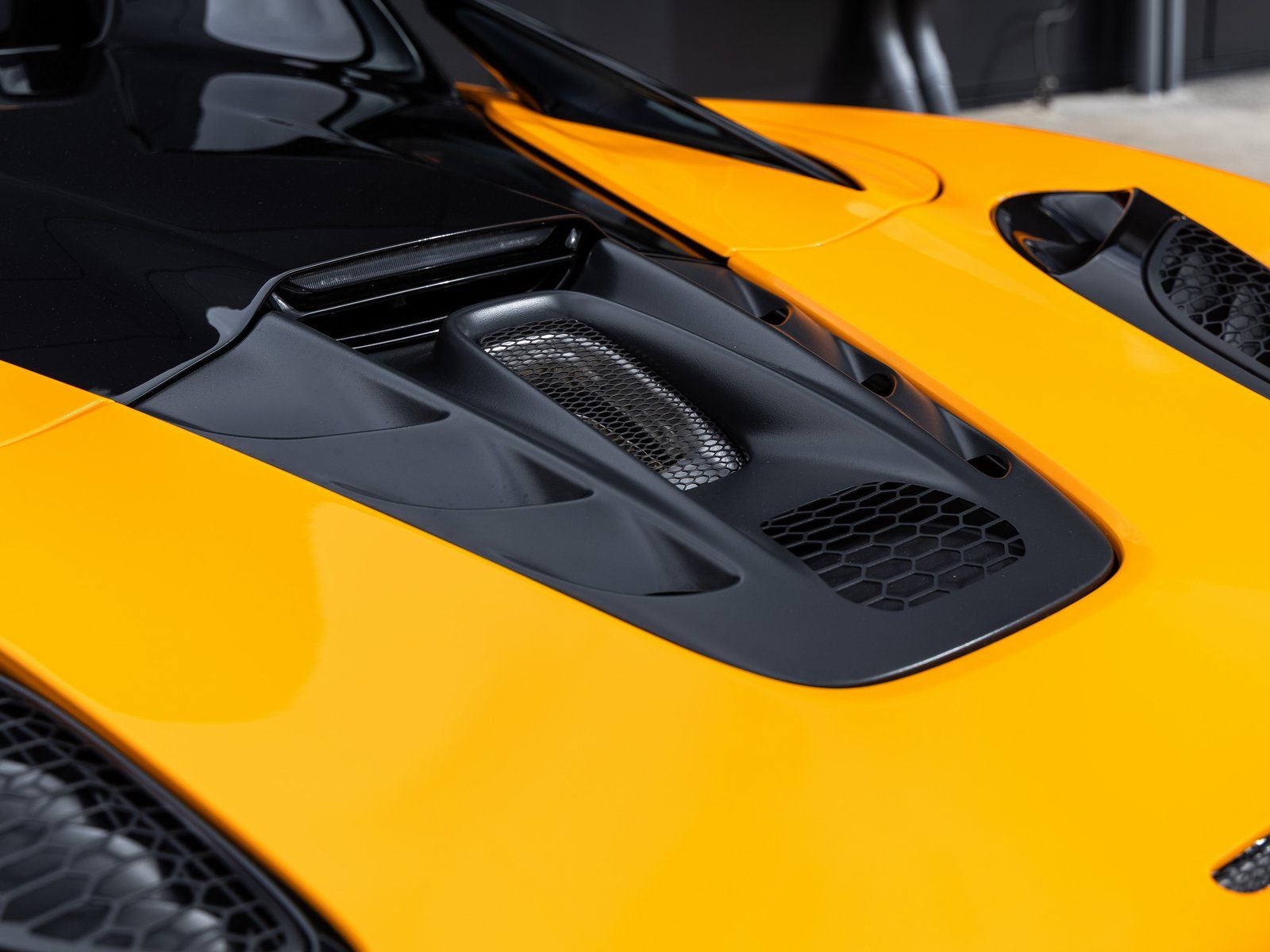 2026 McLaren Artura Vision