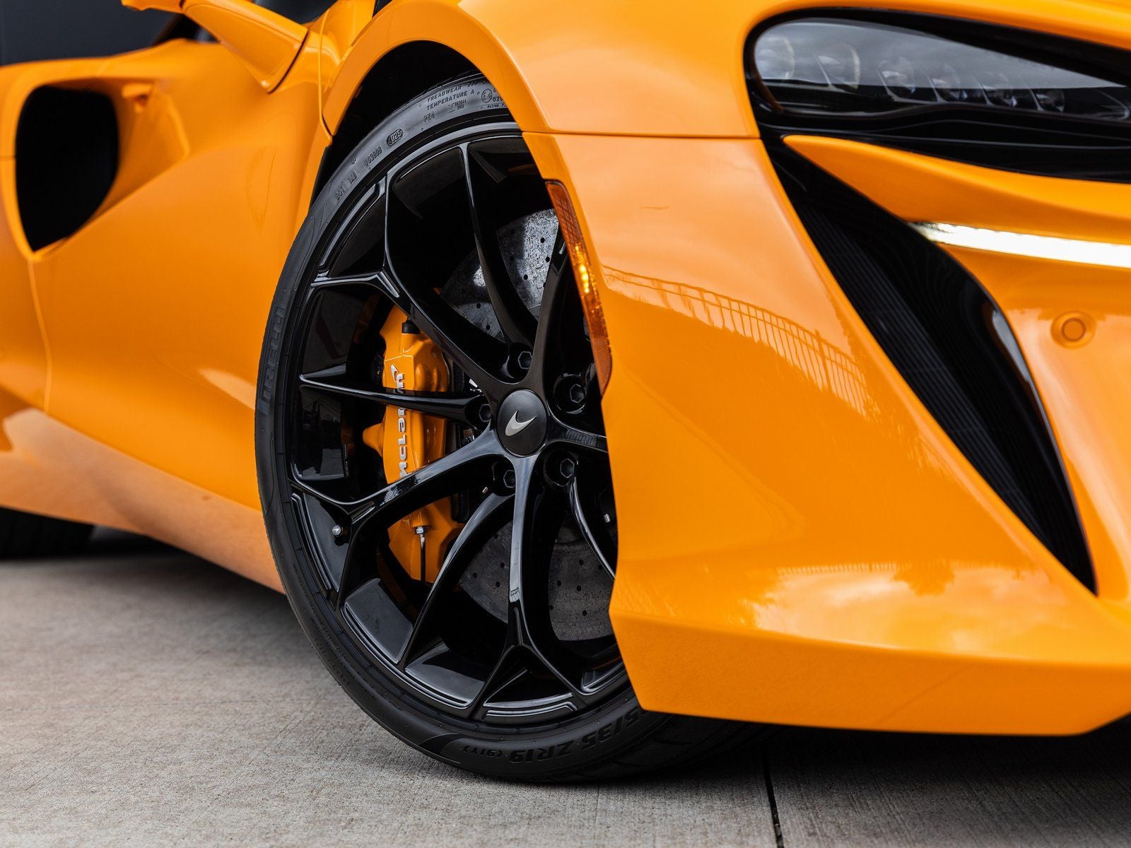 2026 McLaren Artura Vision