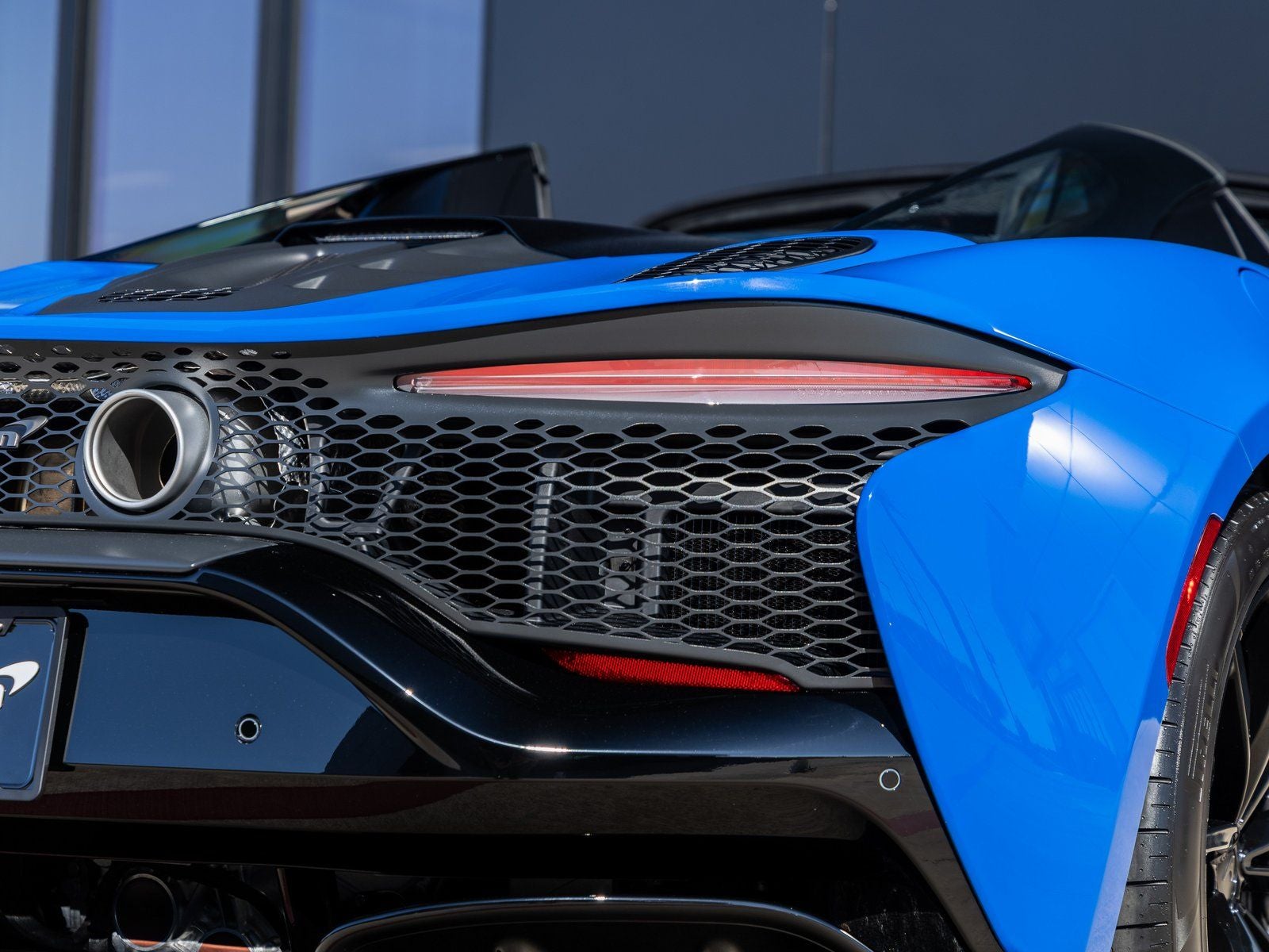 2026 McLaren Artura Base