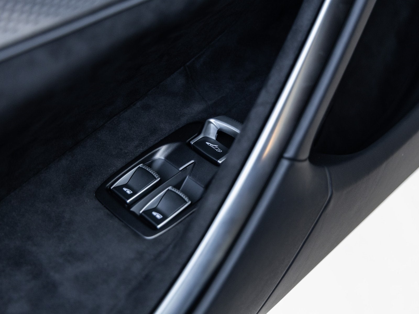 2026 McLaren Artura Base