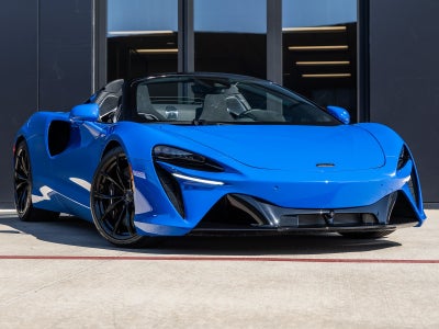 2026 McLaren Artura Base