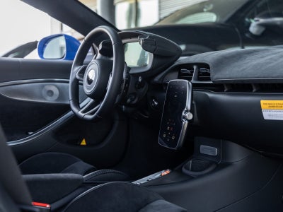 2026 McLaren Artura Base