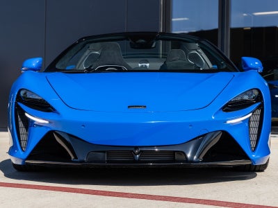 2026 McLaren Artura Base