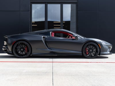 2022 McLaren GT Base