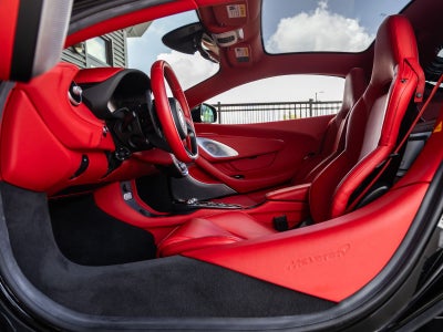 2022 McLaren GT Base