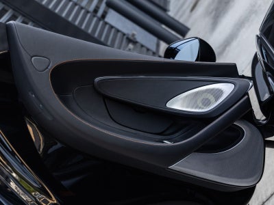 2026 McLaren GTS Base