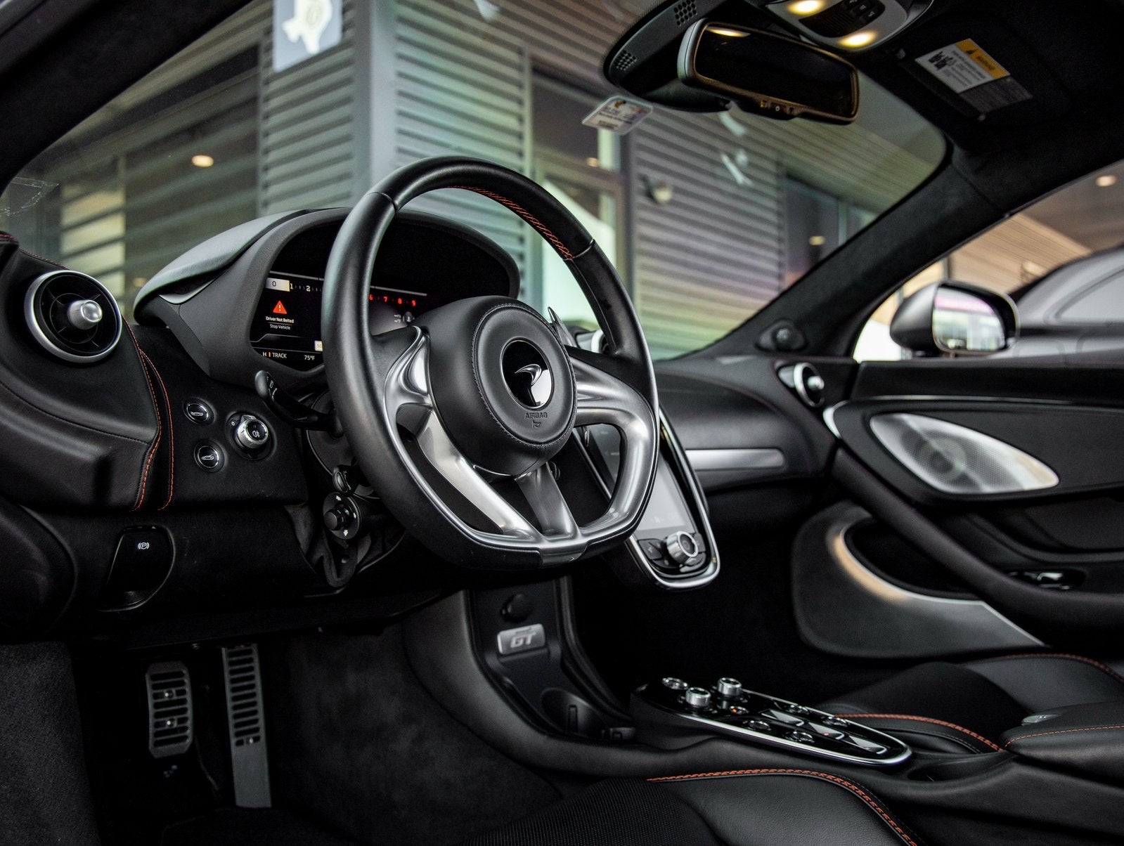 2022 McLaren GT Base