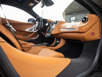 2023 McLaren GT Base