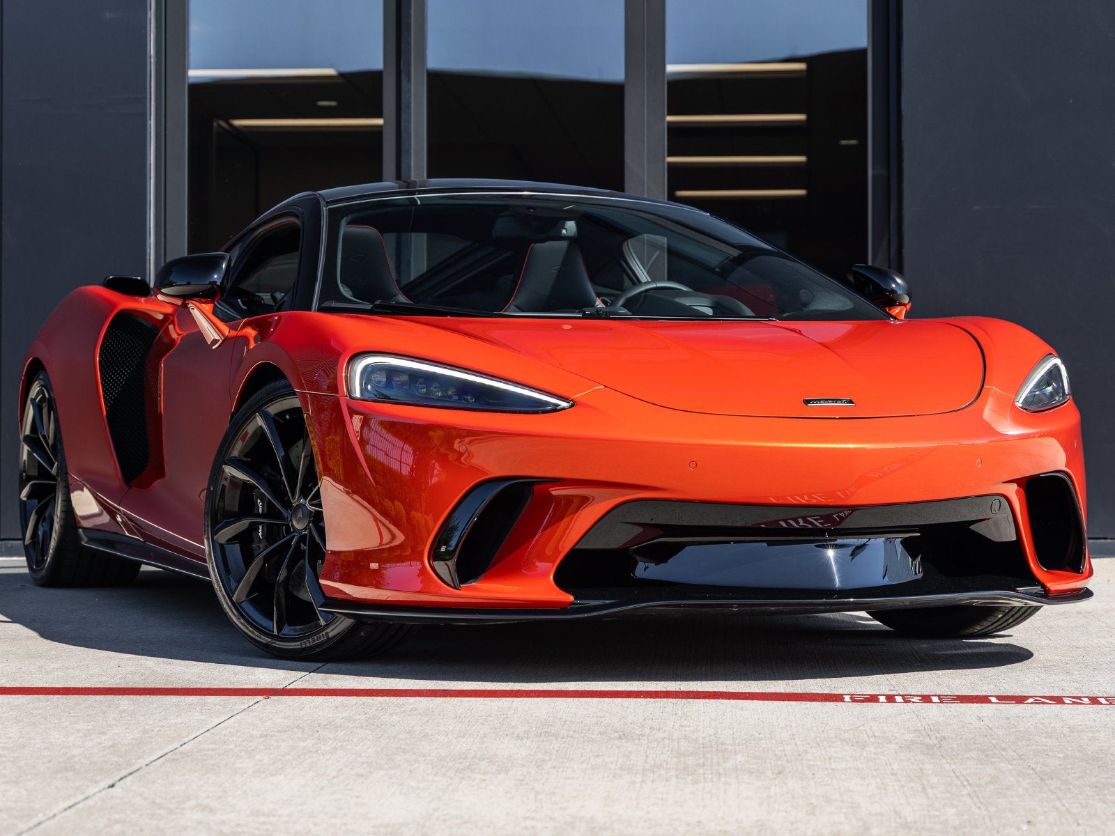 2027 McLaren GTS Base