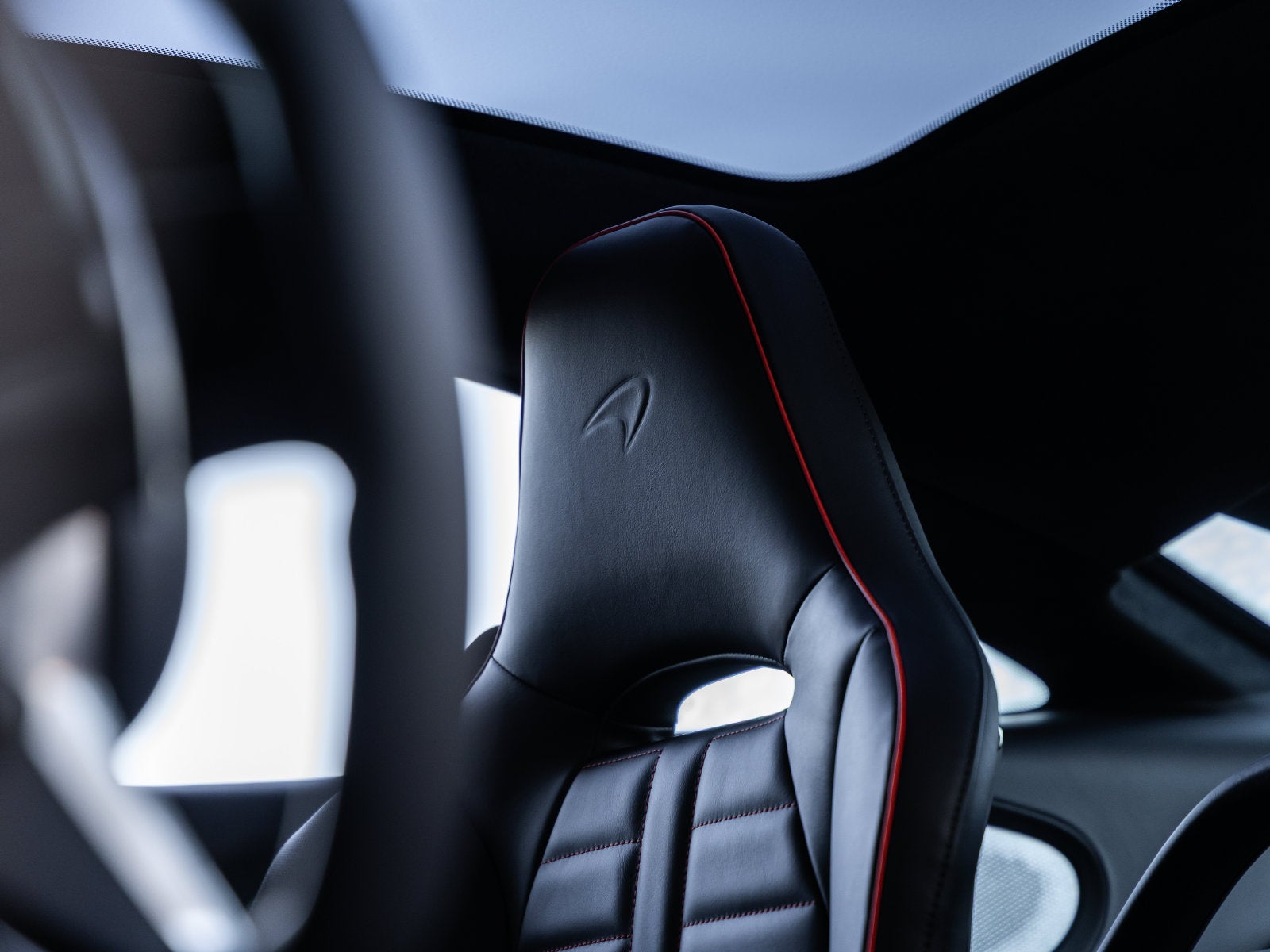 2027 McLaren GTS Base