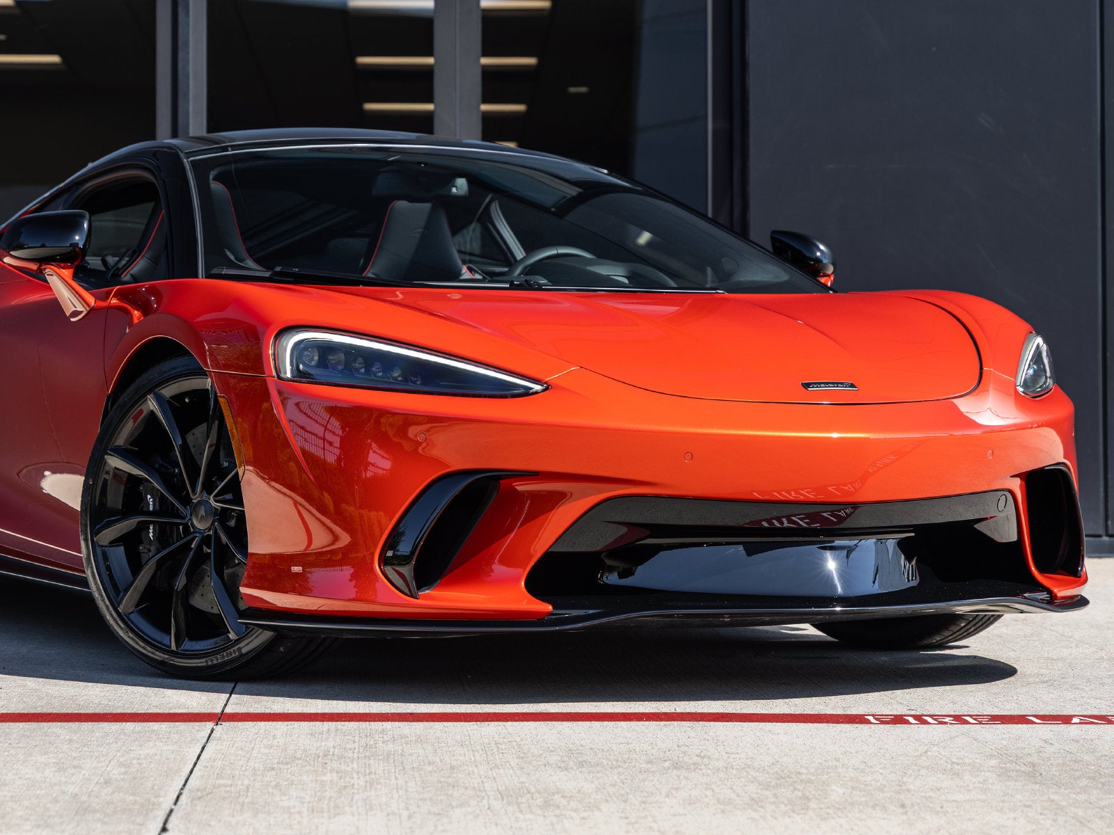 2027 McLaren GTS Base