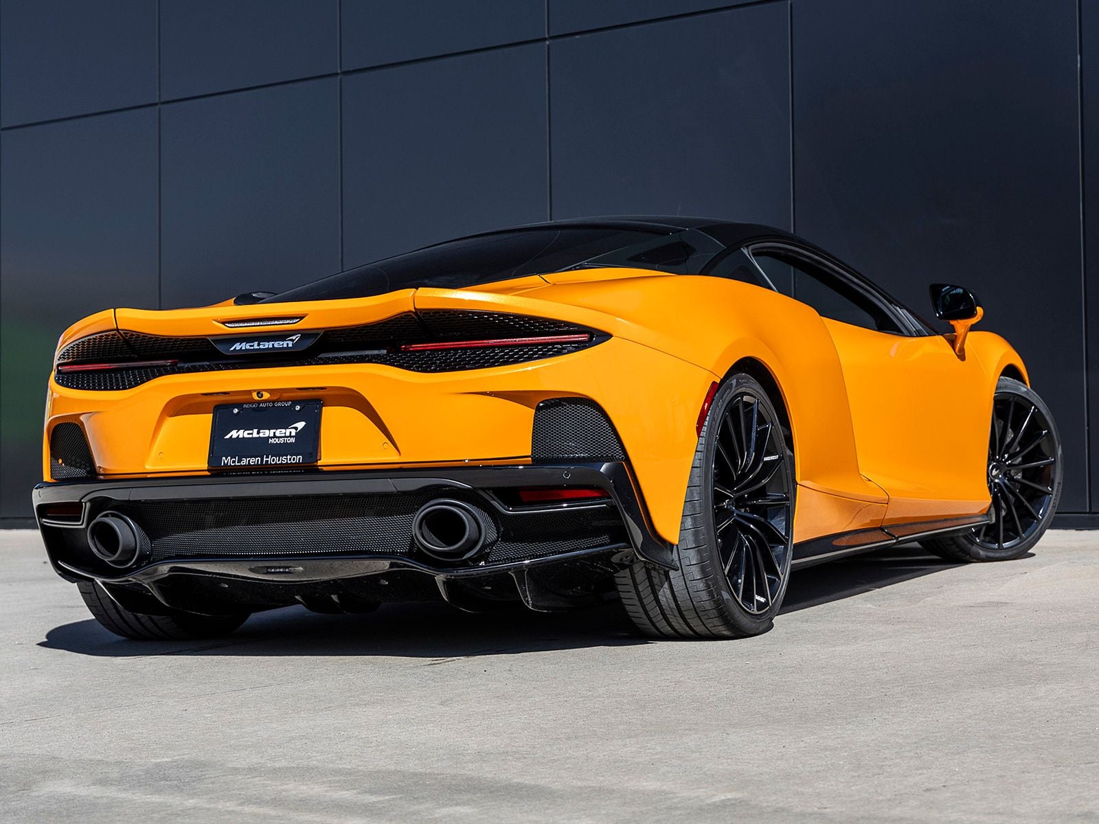 2021 McLaren GT Base