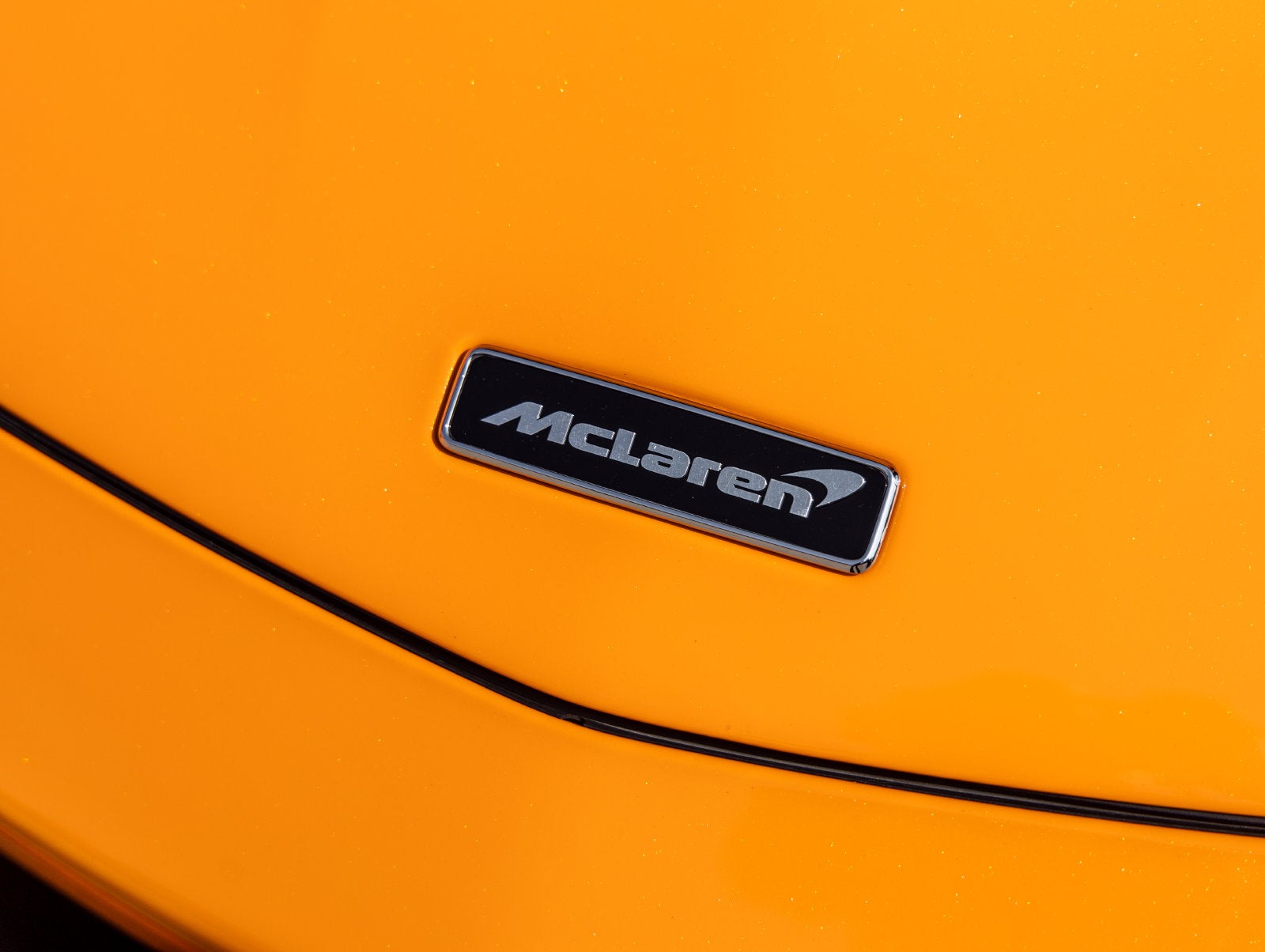 2022 McLaren GT Base
