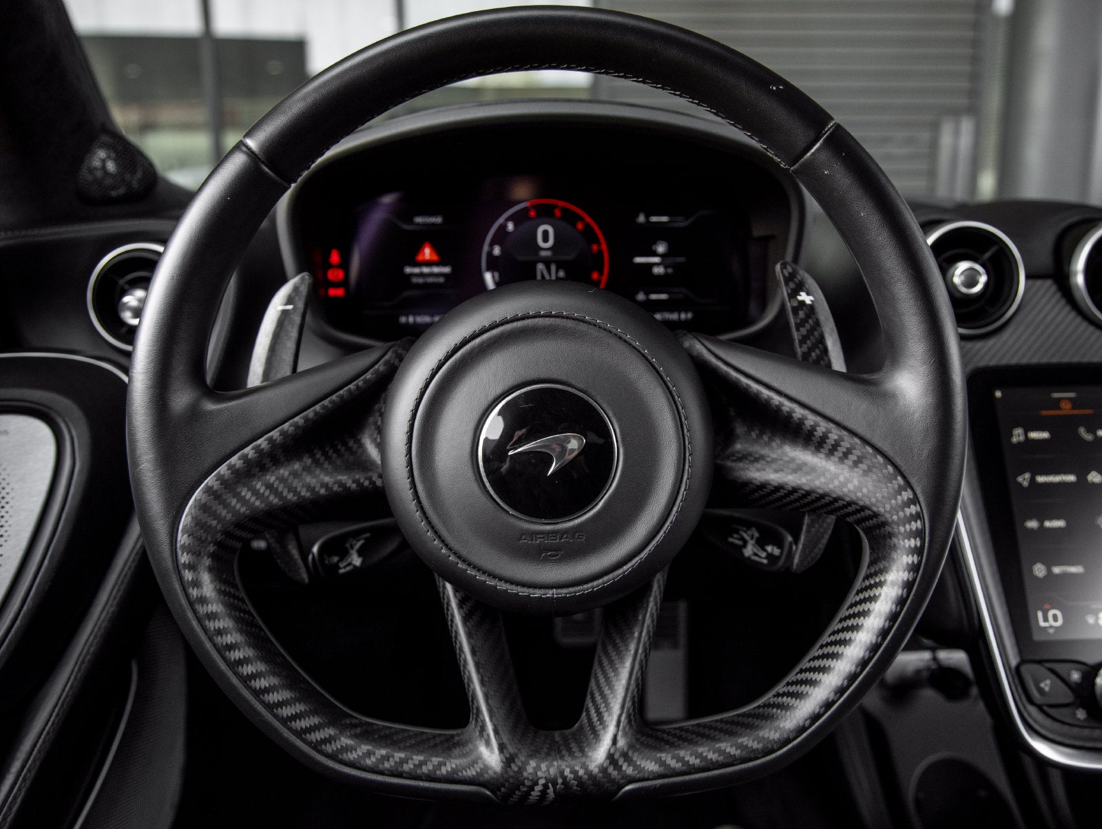 2022 McLaren GT Base