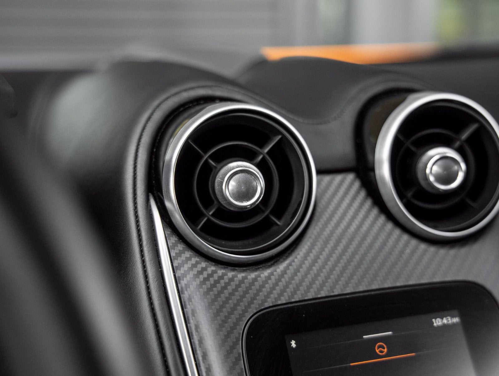 2022 McLaren GT Base