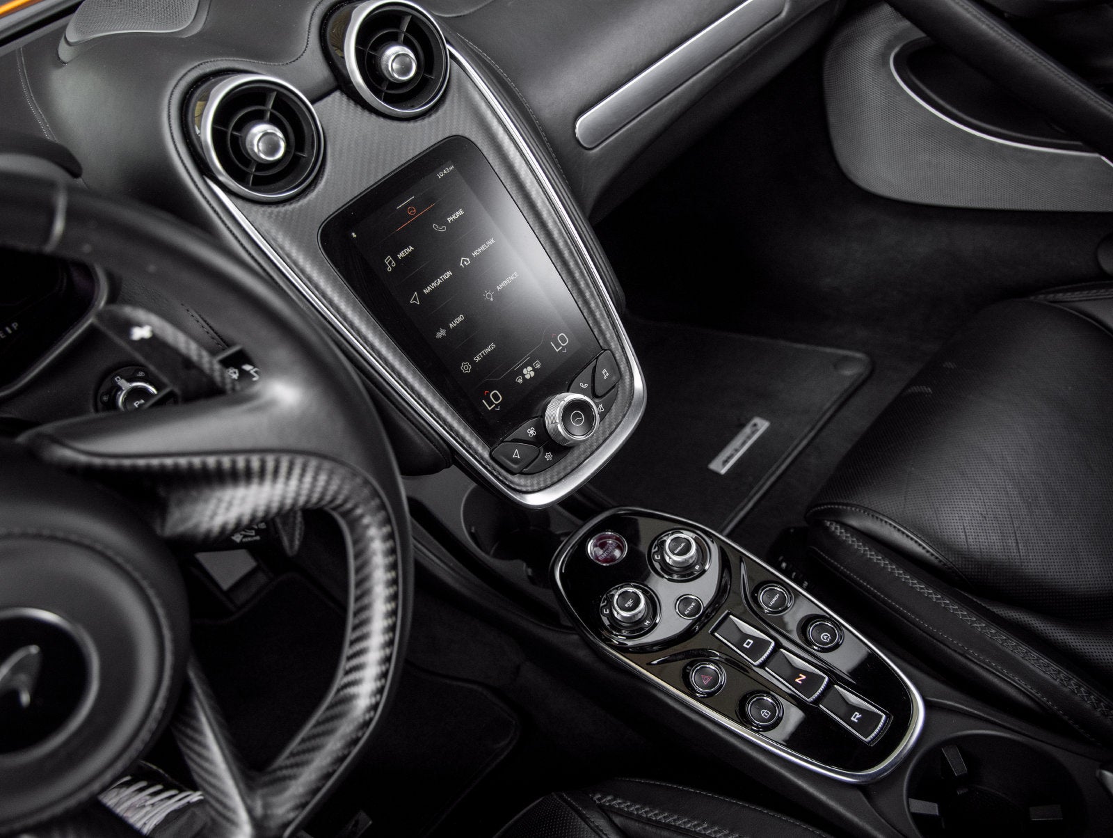 2022 McLaren GT Base