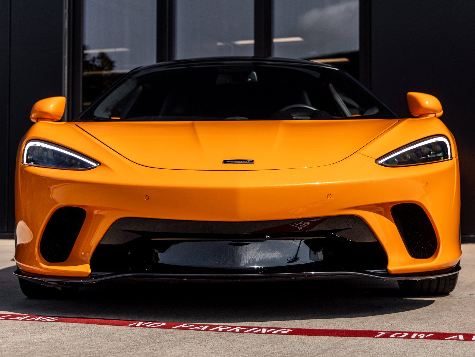 2022 McLaren GT Base