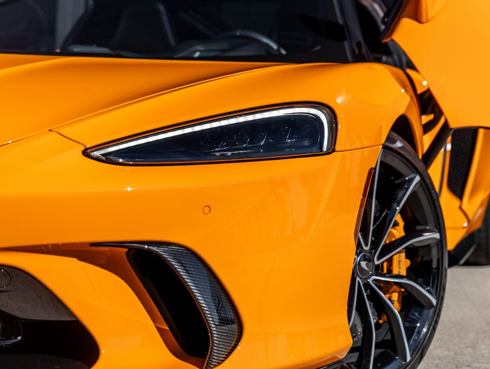 2025 McLaren GTS Base